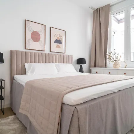 Apartament Sanders Lavender - Delightful Two-bedroom Downtown
