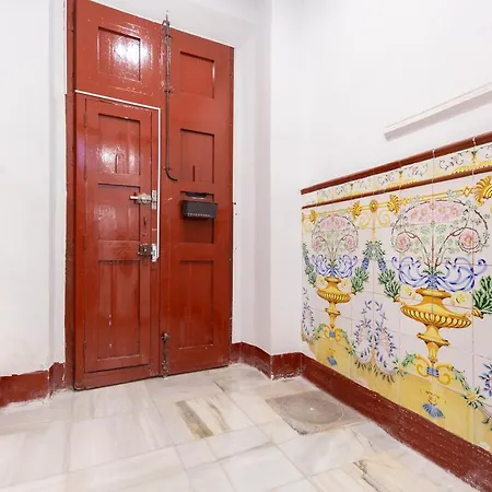 Sanders Lavender - Delightful Two-bedroom Downtown