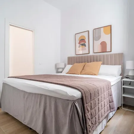 Sanders Lavender - Delightful Two-bedroom Downtown アパート